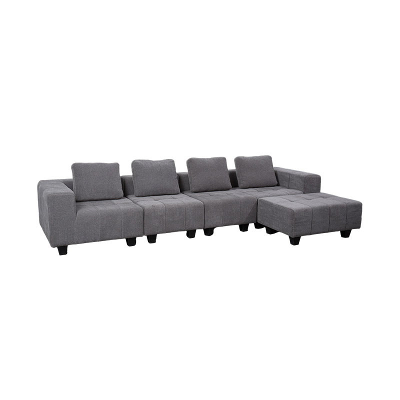 Stor modulær L-formet sofa i lysegråt stof med firkantede puder, moderne minimalistisk stil Stor modulær L-formet sofa i lysegråt stof med firkantede puder, moderne minimalistisk stil